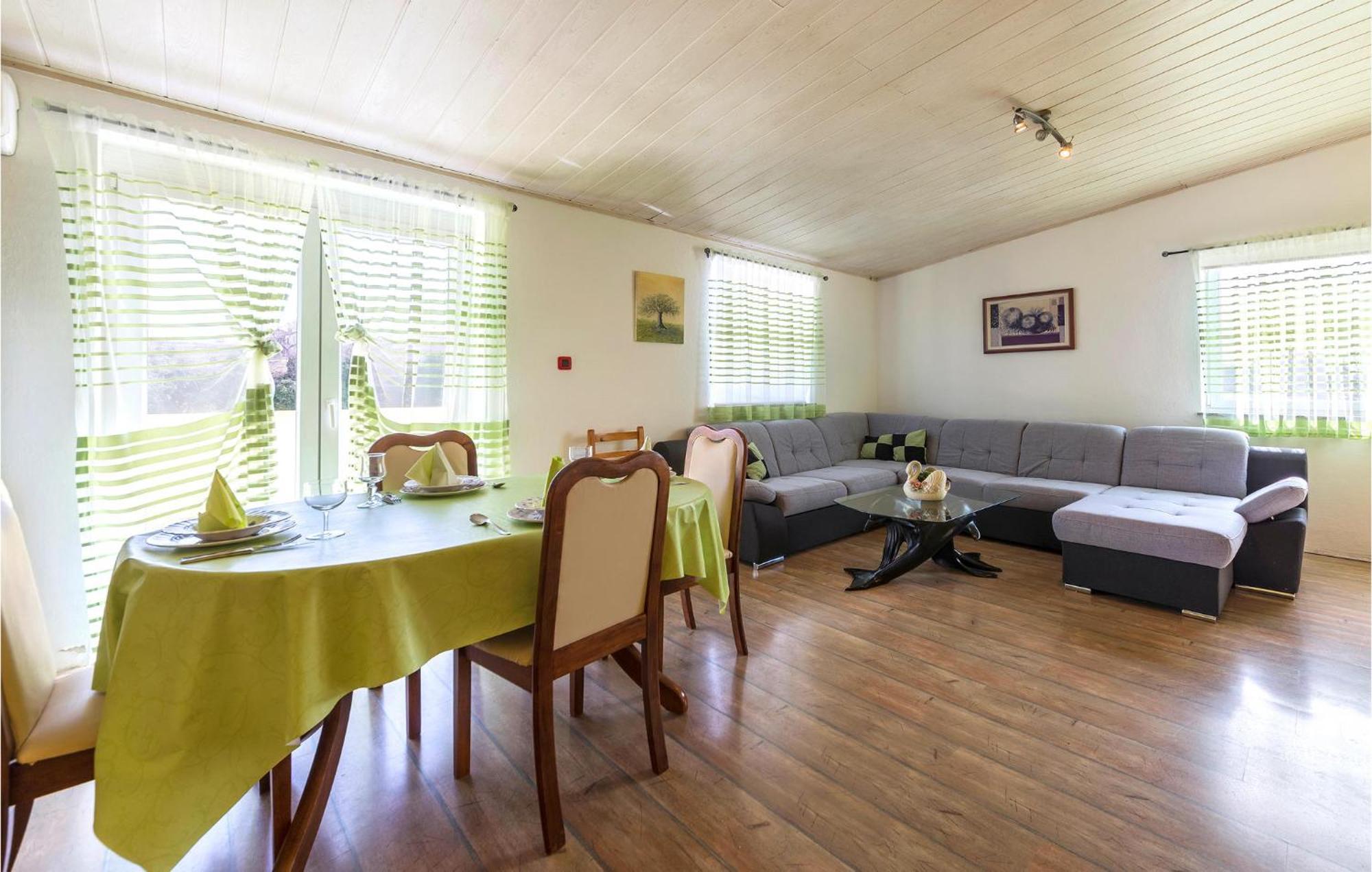 3 Bedroom Gorgeous Apartment In Marcana Exterior photo